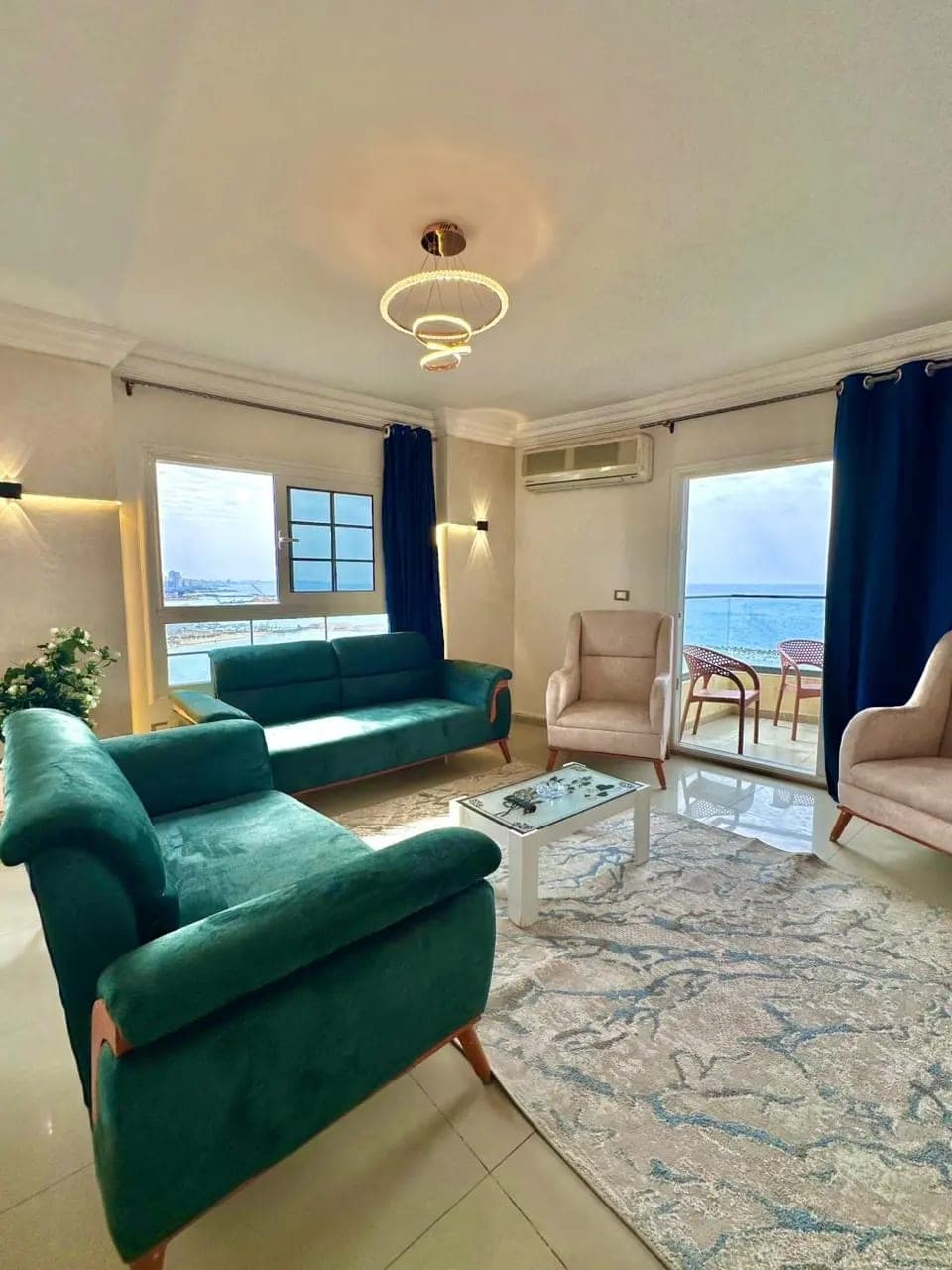 Apartment in Alexandria