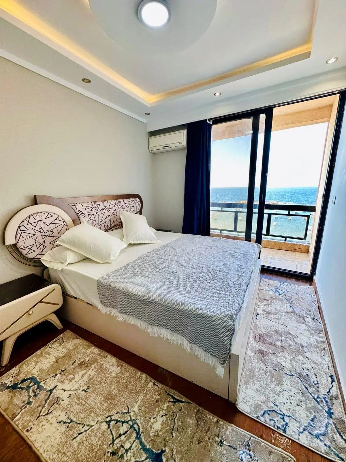 Apartment in Alexandria